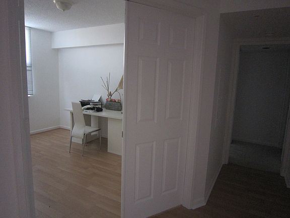 4th image of 1919 Van Buren St APT 408A