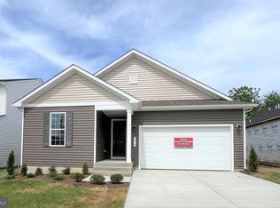 117 7th St, Middletown, VA 22645