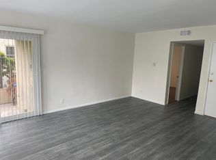 1943 Chariton St #1, Los Angeles, CA 90034
