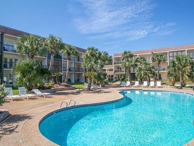 2046 Beach Blvd APT D105, Biloxi, MS, 39531