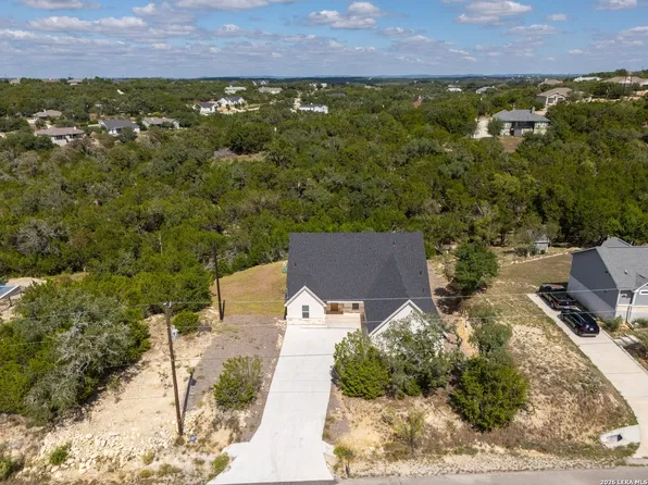 328 Compass Rose, Canyon Lake, TX 78133