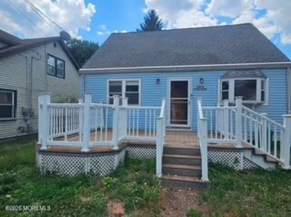 319 Elmwood Drive, Cliffwood Beach, NJ 07735