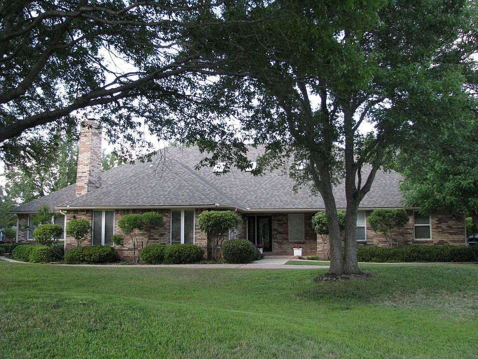20 Muirfield in Fairway Oaks