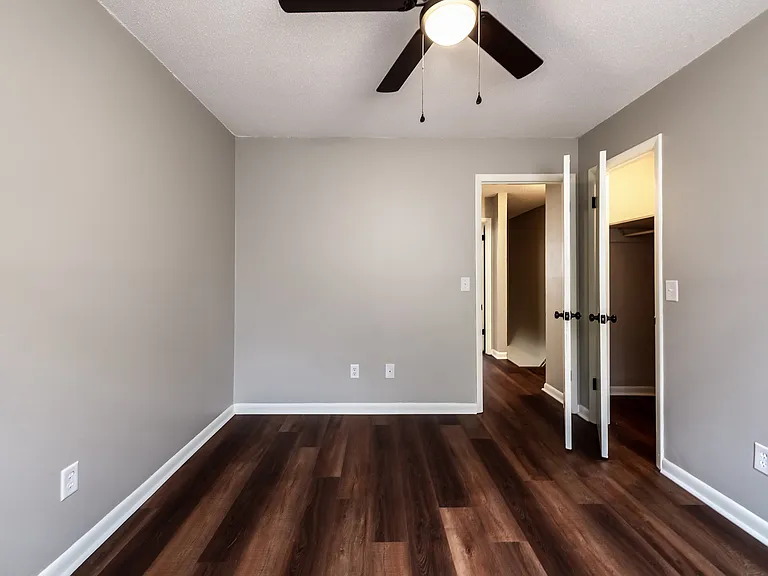 200 Plaza Dr #6 — Photo 3