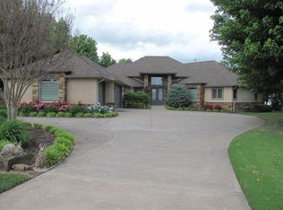 5025 Lake Breeze Rd, Grove, OK 74344