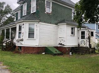 1685 Meadowbrook Rd, Merrick, NY 11566