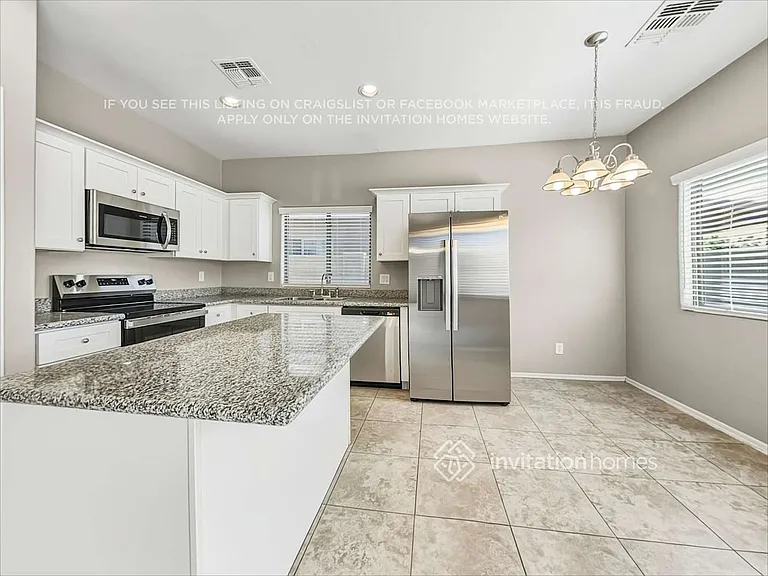 1608 S 79th Ln — Photo 7