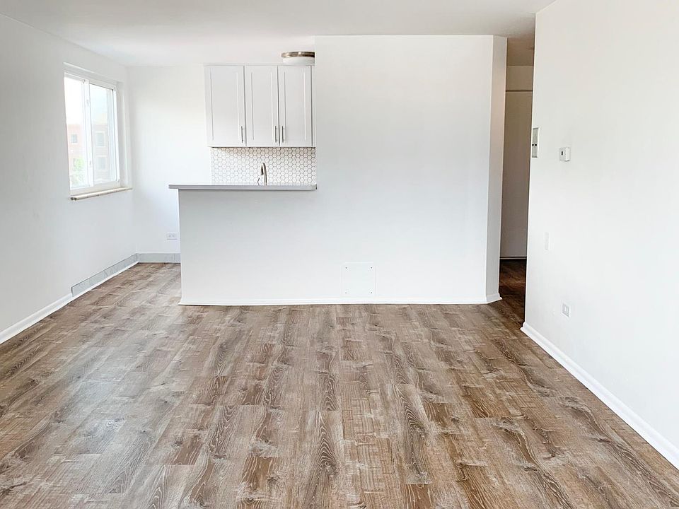 1st image of 1200 N Emerson St APT 404