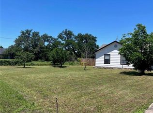 90 Huge Oak St, Bertram, TX 78605