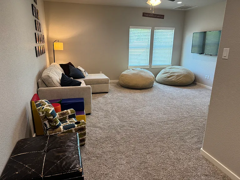 2478 N Trinity St #500 — Photo 8