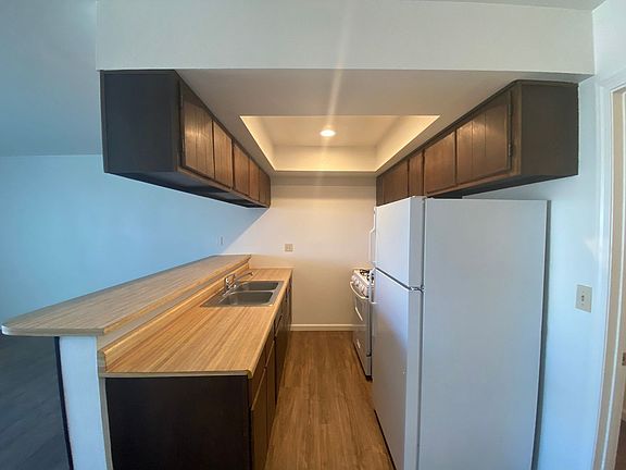 4th image of 408 E Williams St APT C