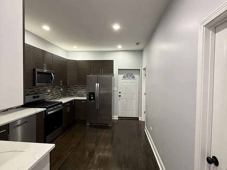 3251 W Evergreen Ave #1 — Photo 14