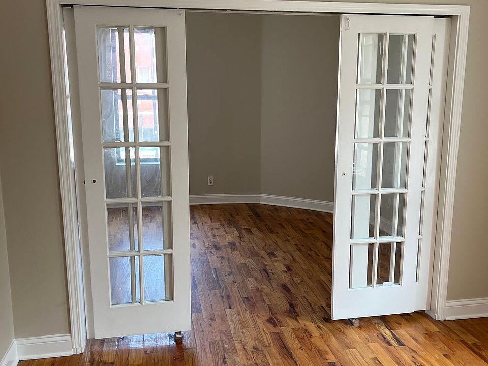 1st image of 2500 N Ashland Ave
