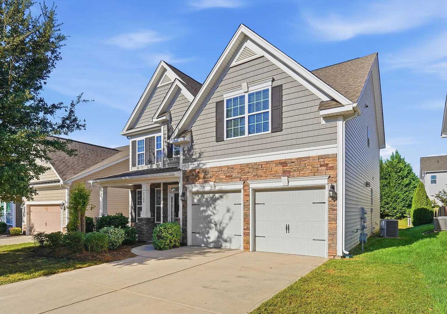 Spacious Two-Story Home with Main-Level Bedroom, Grand Foyer & Beautiful Finishes! — Photo 2