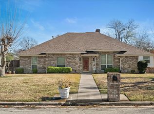 501 Ermine Dr, Greenville, TX 75402