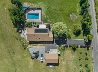 630 E Valley View Rd, Ashland, OR 97520