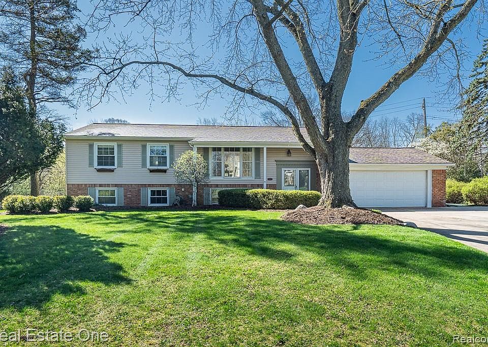 1st image of 1841 Fair Oak Ct