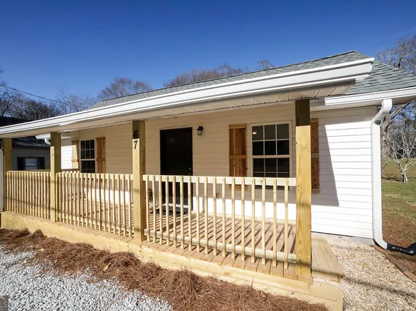 67 Cotton St, Commerce, GA 30529