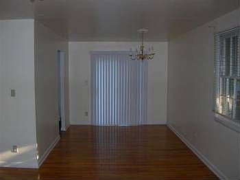 4th image of 118 Patricia Ave