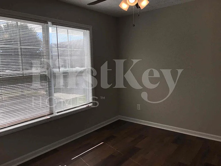 311 Azalea Loop — Photo 13