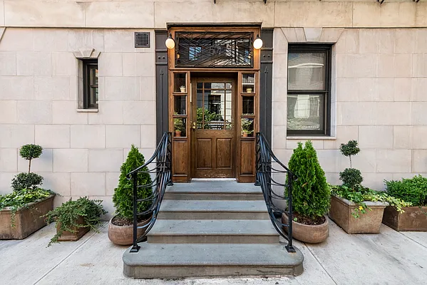 Rented by Compass | media 8