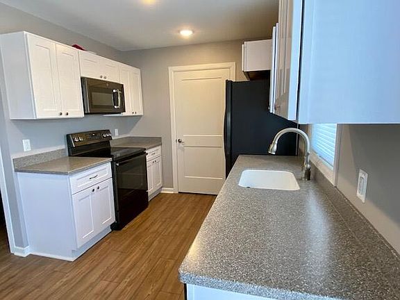 4th image of 209 Peninsular Ave Unit B