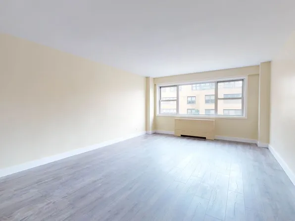 330 East 49th Street image 1 of 9