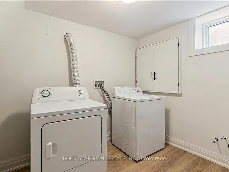 129 W 32nd St #LOWER — Photo 11