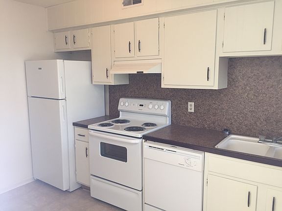 4th image of 5700 B St APT 5