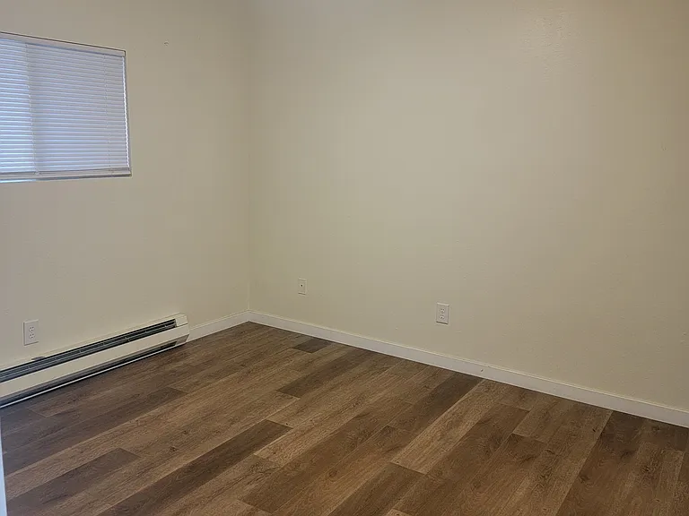 2130 Hoyt Ave #2 — Photo 6