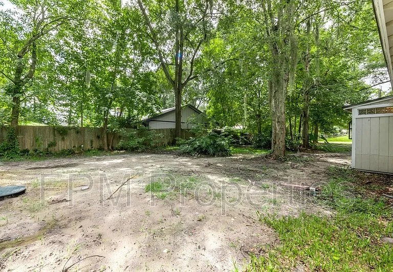 7832 Newton Rd — Photo 4