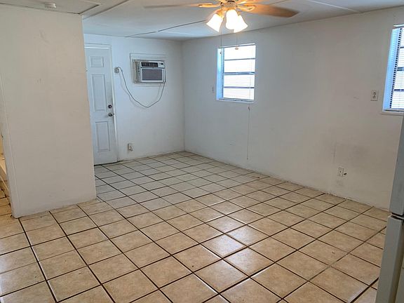 5th image of 4720 1/2 1st Ave N