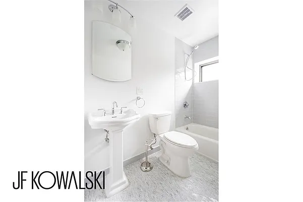 Rented by R New York | media 5