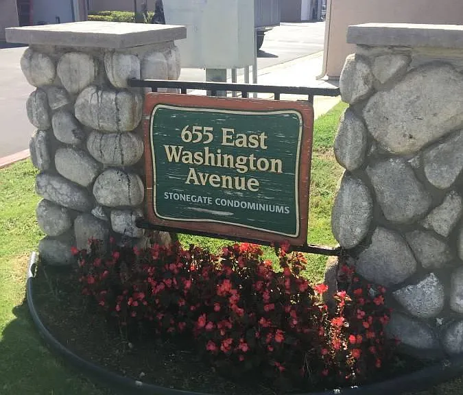 655 E Washington Ave — Photo 18