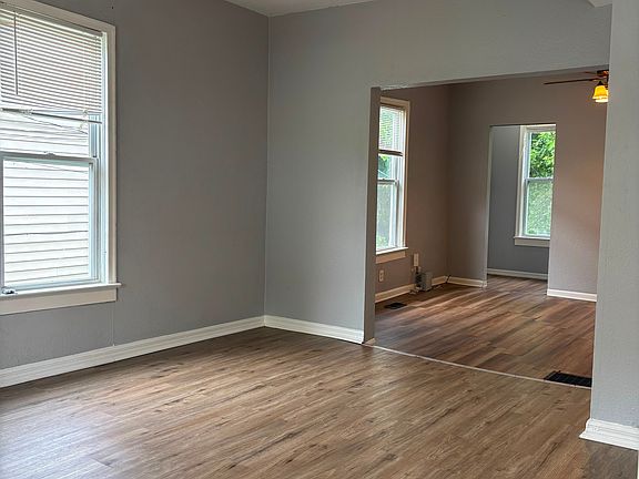 4th image of 3928 Highland Ave