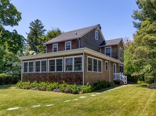 2 Tower Ln, Old Greenwich, CT 06870