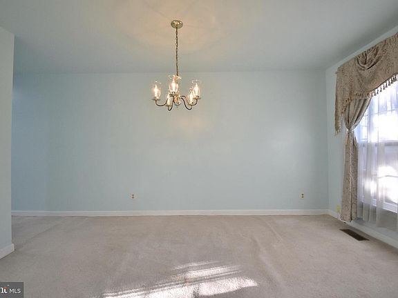 5th image of 13233 Copland Ct