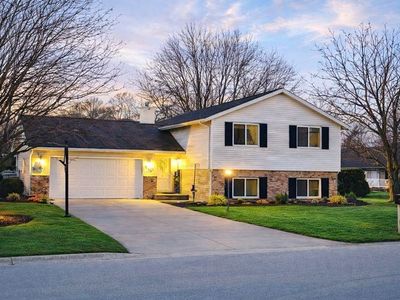 828 Pleasant Way, Seymour, WI, 54165