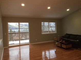 1103 4th Ave, Mosier, OR 97040