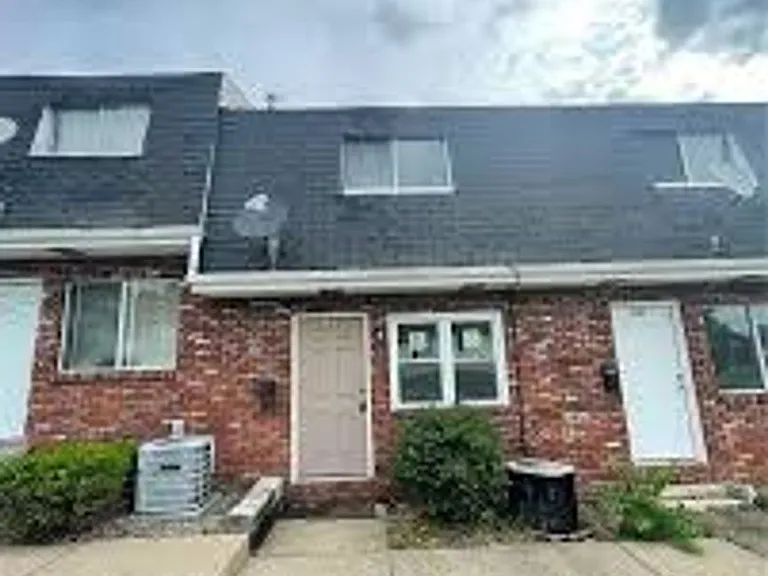 339 Dersam St #1 — Photo 1