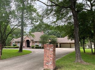 14 Oak Crest Cir, Magnolia, TX 77354
