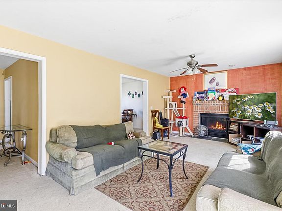 5th image of 1109 High St