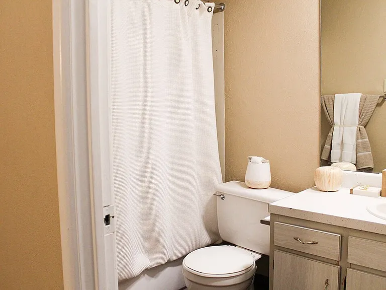 Bathroom with Tub
