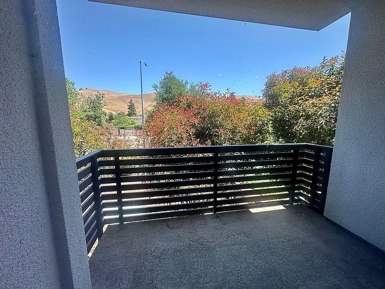 39413 Mission Blvd — Photo 5