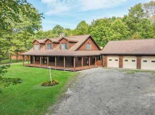 6479 Locust Ln NE, Magnolia, OH 44643