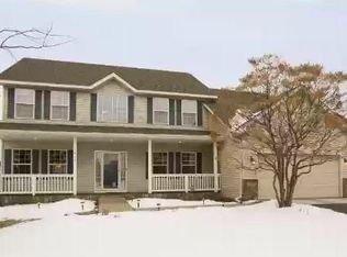 2719 White Eagle Cir, Woodbury, MN 55129