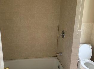 161 6th St APT 3, Verplanck, NY 10596