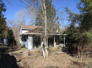 2 Harmony Hill Rd, Pawling, NY 12564