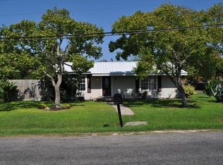 141 Walker Ave, Portland, TX 78374
