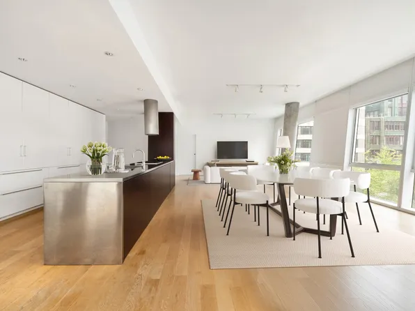 245 Tenth Avenue image 2 of 9